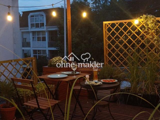 Traumhafte und helle 2 Zimmer Wohnung mit Wintergarten und Dachterrasse Dobbenviertel