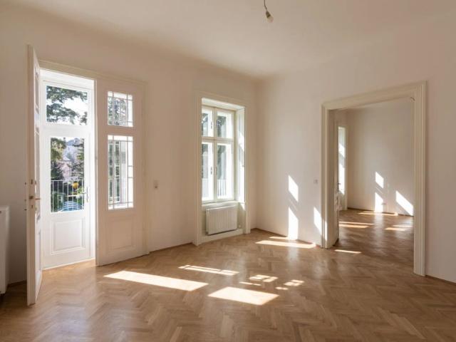 Traumhafte Villa mit ca. 1.000 m² Garten und Garage | hochwertig saniert | TOP PREIS!