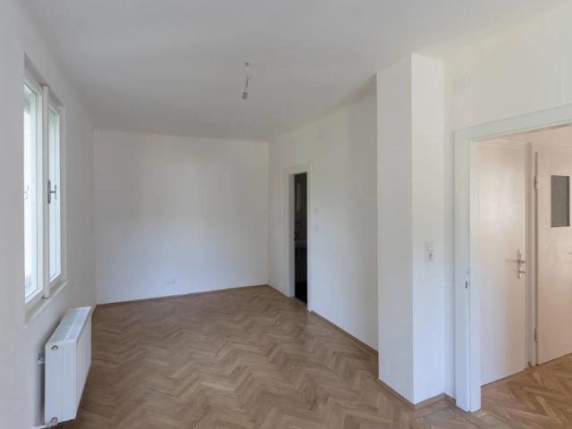 Traumhafte Villa mit ca. 1.000 m² Garten und Garage | hochwertig saniert | TOP PREIS!