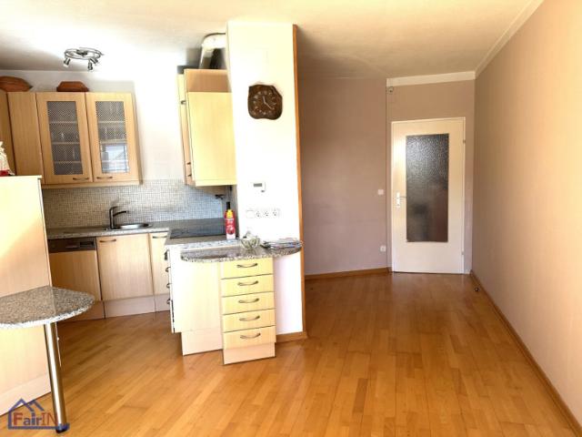 Traumhafte, vollsanierte 3 Zimmer Wohnung. Nahe dem Zentrum mit Garage in Wiener Neustadt!