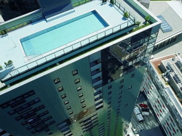 Traumhafte Wienerbergcity Wohnung über den Dächern Wiens mit Skypool