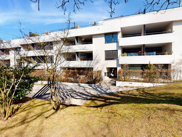 Traumhafte Wohnung an herrlicher Lage in Höngg!