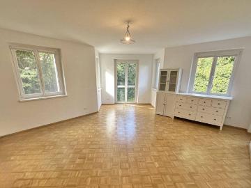 Wohnung zum Verkauf in 2540 - Parkplatz