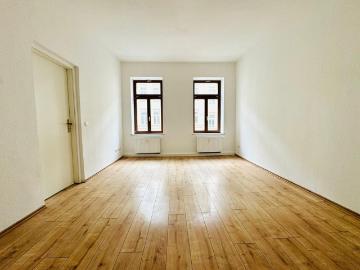 traumhafte 2 Raum Wohnung *TOP* saniert citynah in Anger Crottendorf!