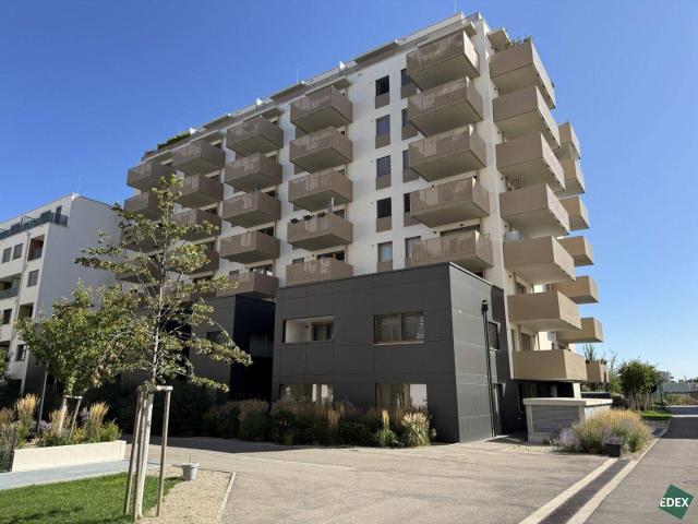 Traumhafte 2 Zimmer Wohnung I Balkon I nahe U1 Kagraner Platz