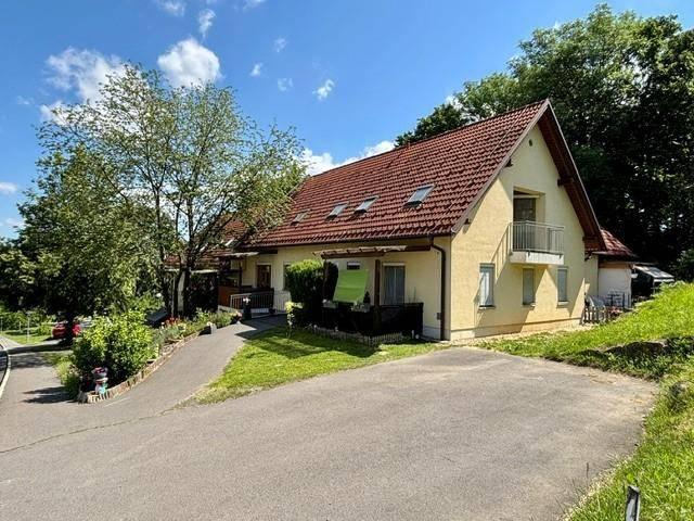 Traumhafte 2 Zimmer Wohnung mit Loggia und Carportparkplatz geförderte Miete ODER geförderte Miete mit Kaufoption 2 Zimmer