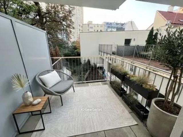 Traumhafte 2 Zimmer Wohnung mit Terrasse und kleinem Eigengarten, 1210 Wien