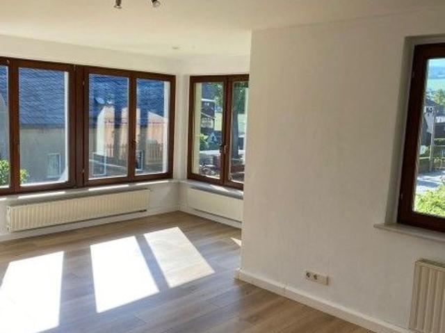 Traumhafte 3 Raum Wohnung in Grünstädtel