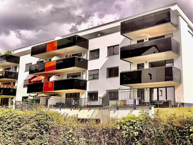Traumhafte 3 Zim. Penthouse Wohnung mit Küche und riesen Terrasse in Villingen