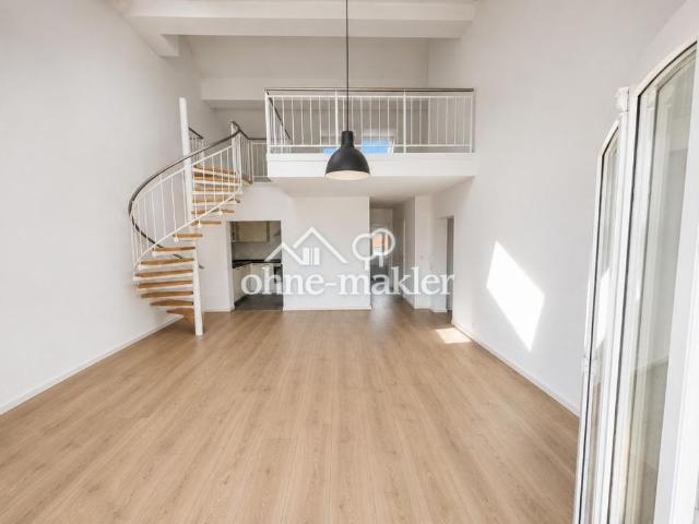 Traumhafte 3 Zimmer Maisonette mit Balkon, Küche und Aufzug in zentraler Lage