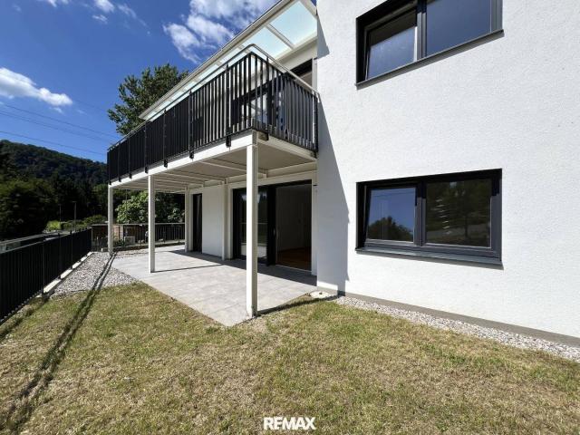 Traumhafte 3 Zimmer Gartenwohnung samt Terrasse und Carport Parkplatz in Graz