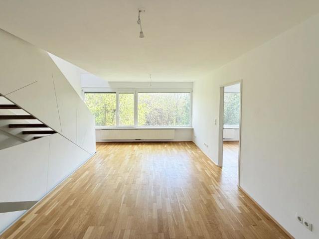 Traumhafte 3 Zimmer Triplex Wohnung mit Garten als auch Dachterrasse hier werden Träume war