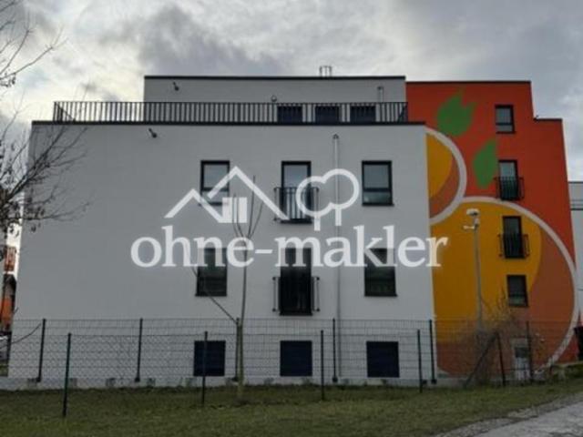 Traumhafte 3 Zimmer Wohnung mit separater Küche, Dachterrasse, Klimaanlage, Jalousie, B16