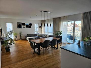 ✨️Traumhafte 4 Raum Wohnung✨️ mit EBK, 2 Balkonen und 2 Bädern!