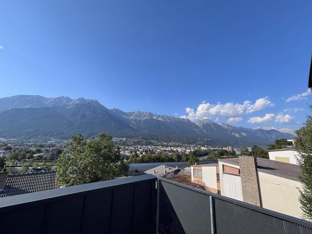 Traumhafte 4 Zimmer DG Maisonette mit herrlicher Dachterrasse