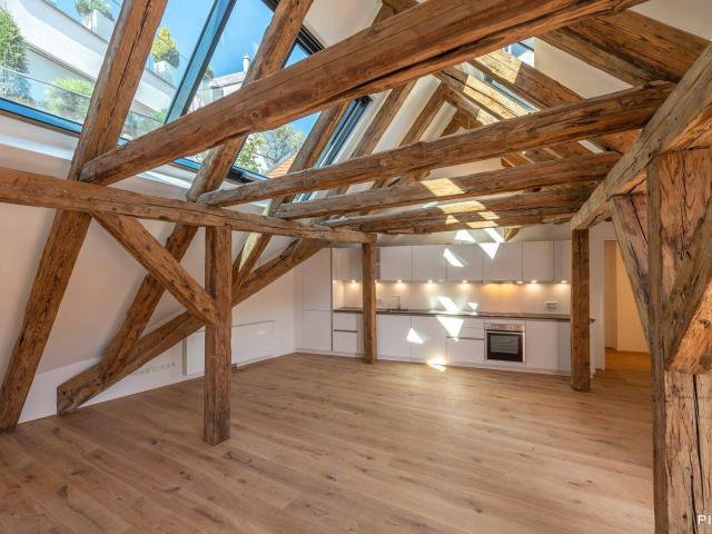 TRAUMHAFTE 4 ZIMMER DG WOHNEN MIT DACHTERRASSE IM HERZEN WIENS!