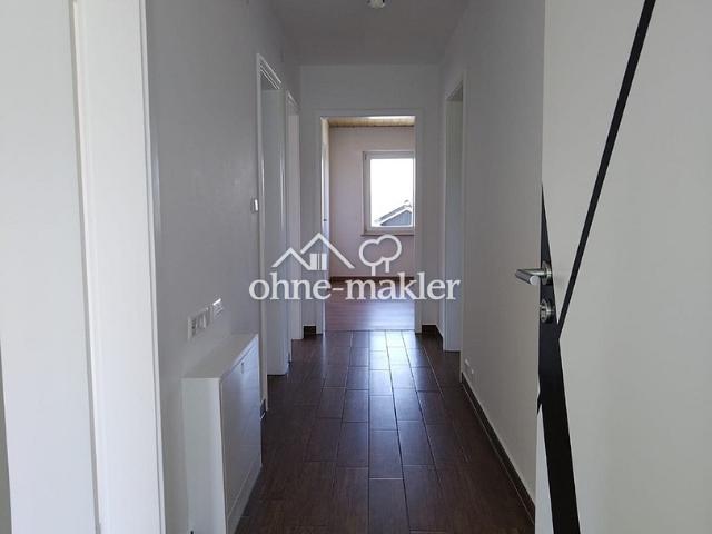 Traumhafte 4 Zimmer Wohnung im 1OG mit Dachterrasse