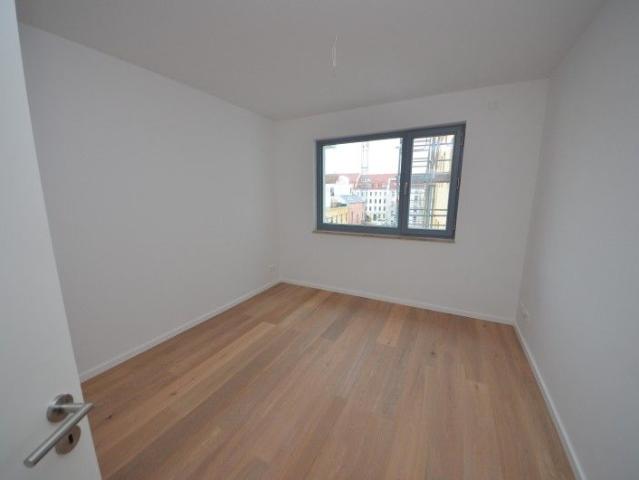 Traumhafte 4 Zimmerwohnung im Neubau mit Aufzug, Parkett, Balkon !