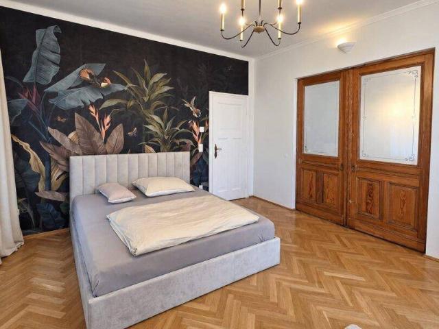 Traumhafte 7 Zi. EG Wohnung mit Garten in 1130 Wien – neuwertig, 170m², Top Ausstattung!