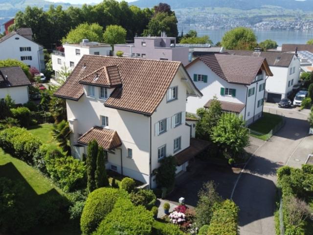 Traumhaftes 6.5 Zimmer Einfamilienhaus mit Doppelgarage