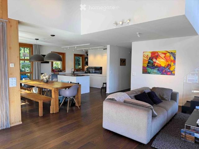 Traumhaftes 8 Zimmer Einfamilienhaus mit See und Bergsicht in Spiez Hondrich