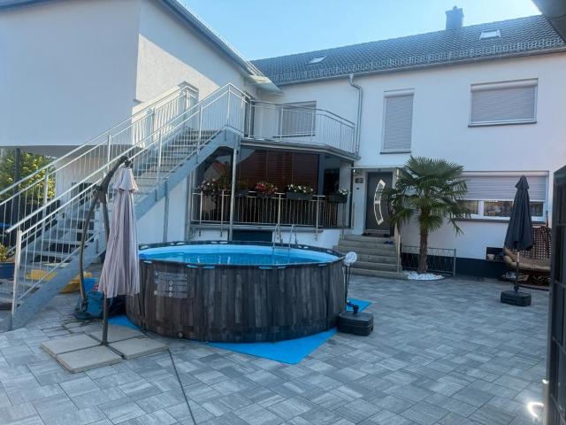 Traumhaftes 2 Familienhaus mit großem Büro