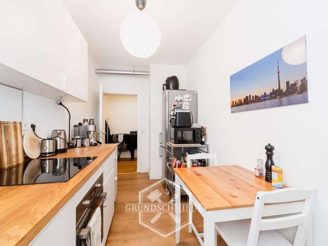 Traumhaftes WG Zimmer mit privatem Balkon und Panoramablick