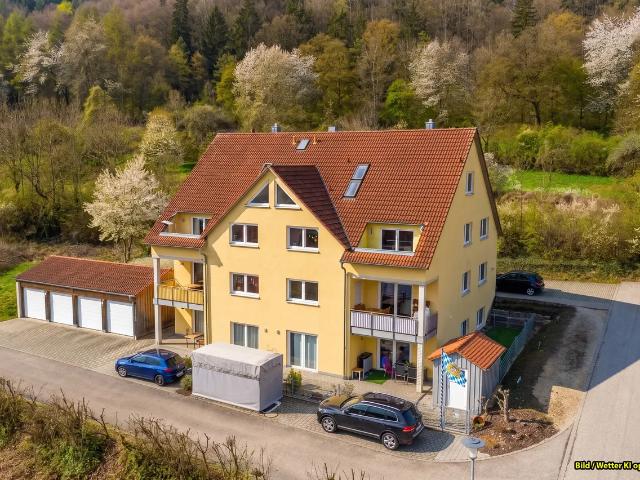 Traumhaftes Wohnen auf zwei Ebenen in Dietfurt Töging frei ab 01.11.2026 inklusive Einbauküche!