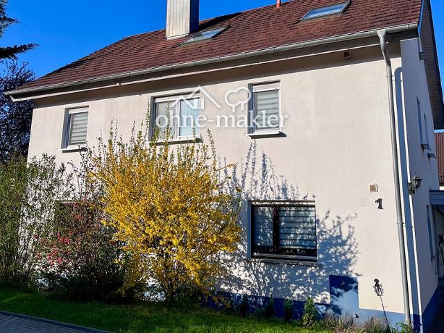 Traumhaftes Wohnen auf 2 Etagen Haus in Haus mit Garten und Weitblick