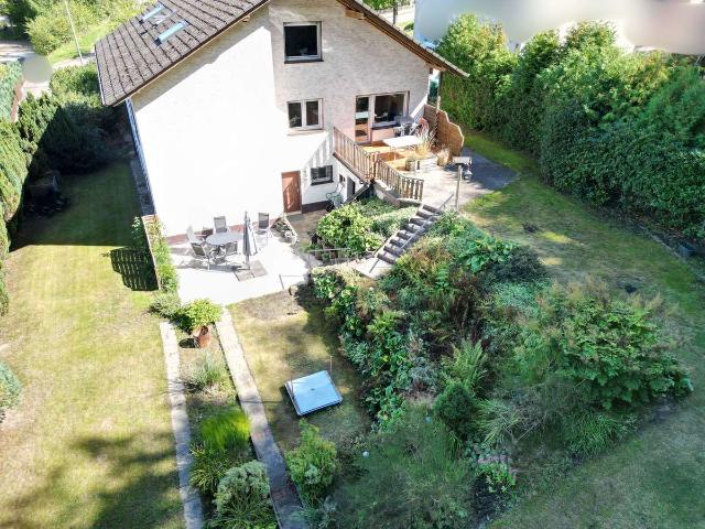 Traumhaftes Zuhause am Waldrand: Einfamilienhaus mit viel Platz in Belecke