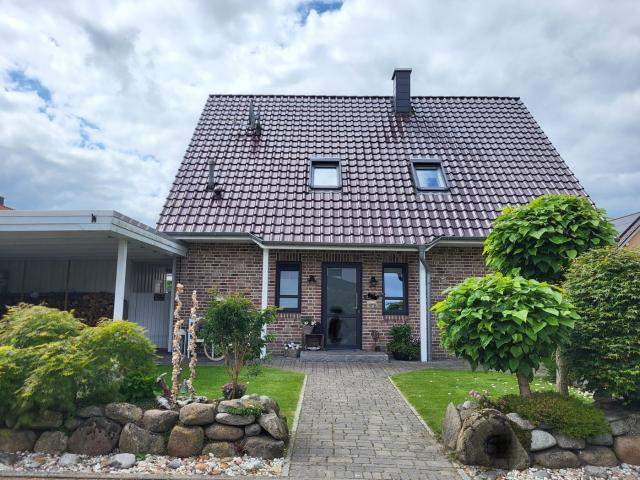 Traumhaftes Zuhause für die ganze Familie – Hochwertiges EFH im Apfelgarten mit Pool & Gartenoase