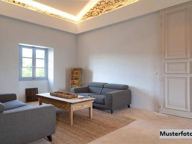 Traumhaftes Anwesen mit Villa, großzügigem Pferdestall & Garage
