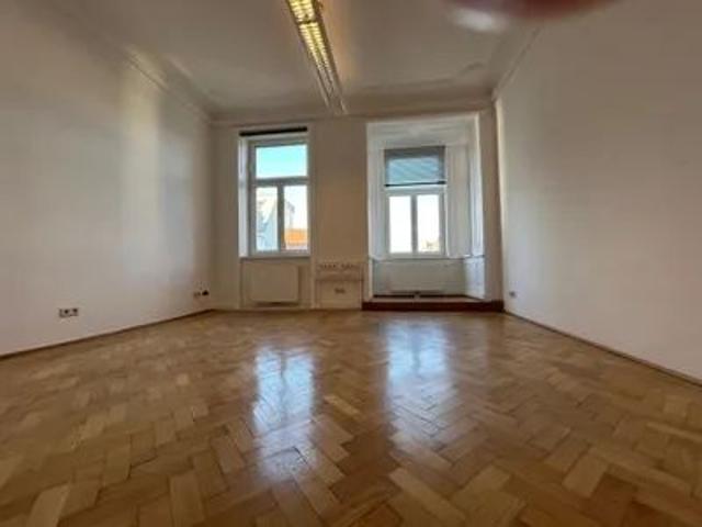TRAUMHAFTES BÜRO IN DER SIEBENSTERNGASSE!