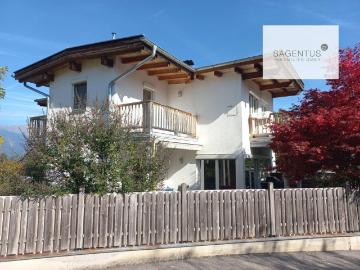 House for sale in 6075