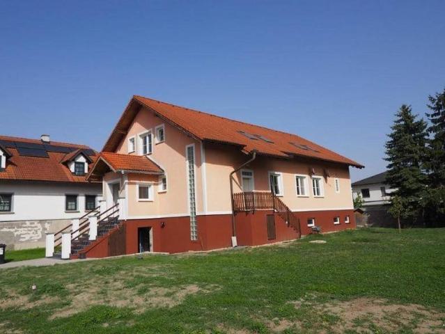 Traumhaftes Einfamilienhaus mit Entwicklungspotenzial Nähe Wien!