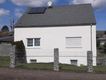Traumhaftes Einfamilienhaus mit großem Garten und Keller