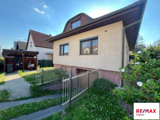 Traumhaftes Einfamilienhaus mit Keller und 500m² Eigengrund in Kapellerfeld