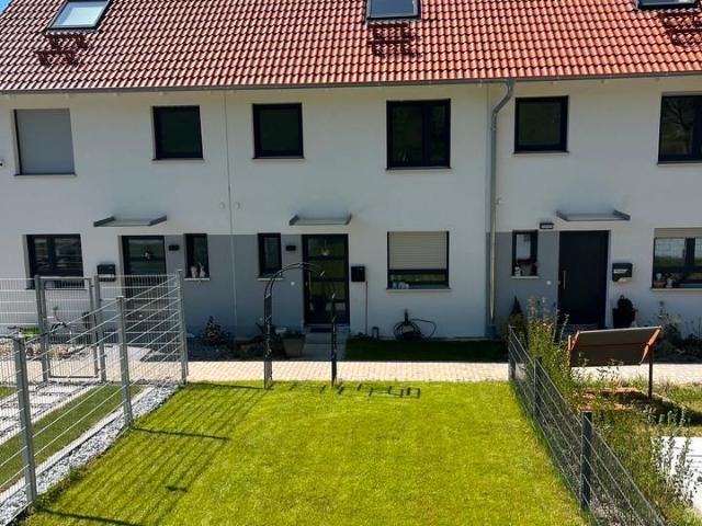 Traumhaftes Haus mit großem Garten und Panoramablick