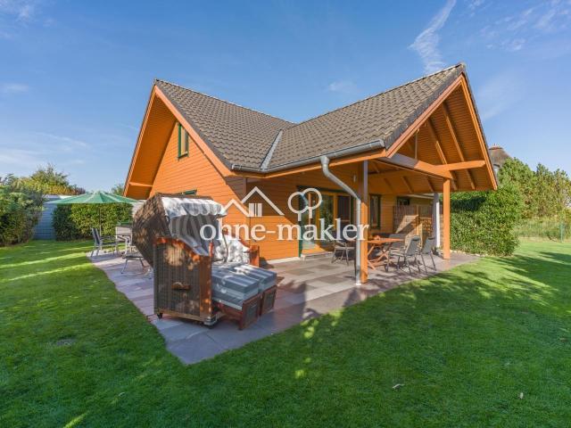 Traumhaftes Holzhaus mit Sauna, großer Terrasse auf 931 m² Eckgrundstück nahe St. Peter Ording