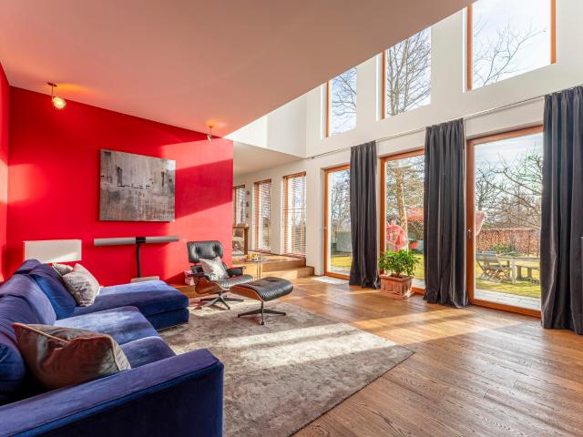 Traumhaftes moderne Villa mit großem Garten und tollen Blick ins Isartal