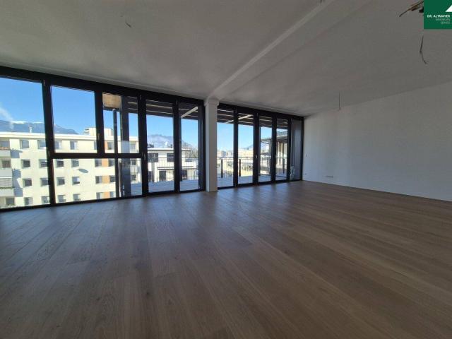 Traumhaftes Penthouse in Villach: Erstbezug mit 3 Zimmern, 2 Bäder und Panorama Terrasse !