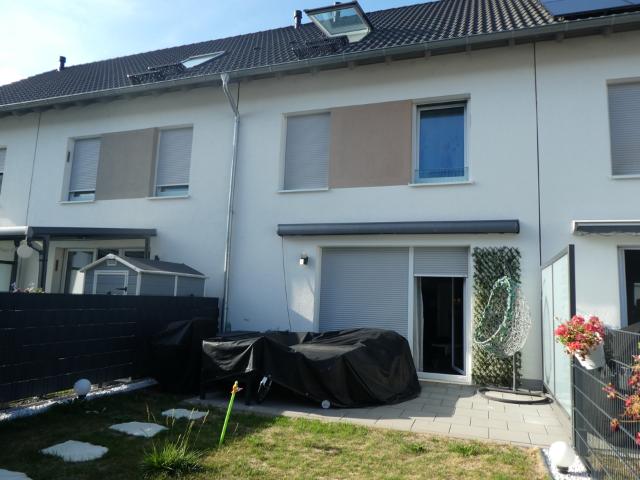 Traumhaftes Reihenhaus mit eigenem Garten und 2 Stellplätzen in Bingen!