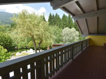 Traumhaftes sehr gepflegtes Landhaus im Maltatal mit parkähnlichem Grundstück und Pool sowie Nebengebäuden