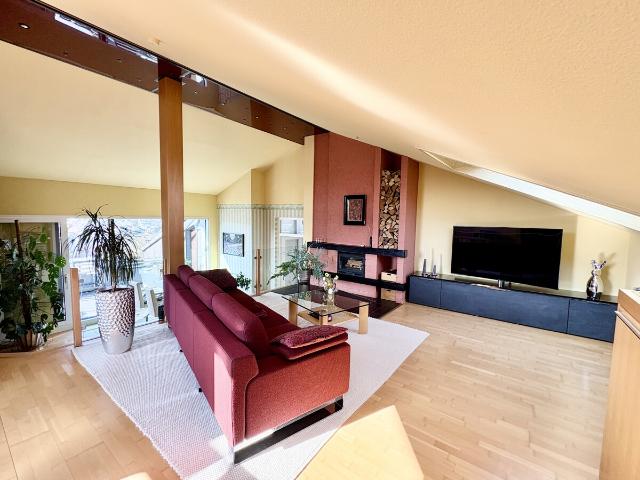 Traumhafter Weitblick 3 Zimmer Penthouse in bester Lage von Idstein