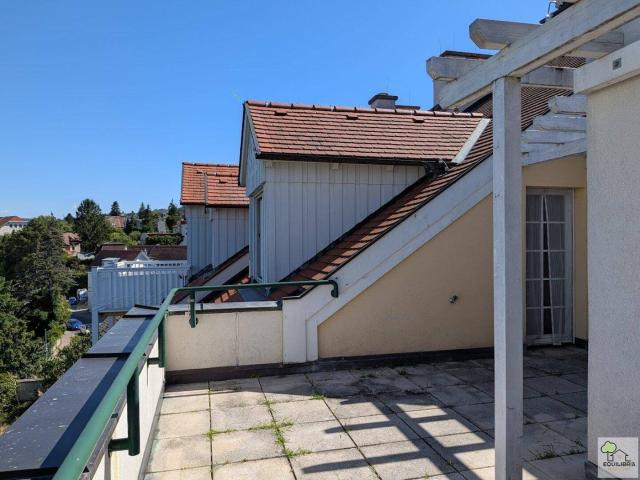 Traumhafter Ausblick Großzügige Terrassenwohnung mit Fernblick