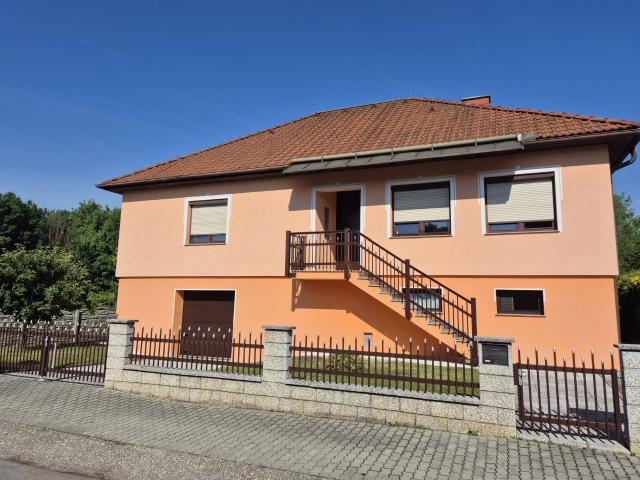 TRAUMHAFTER BUNGALOW MIT GROSSEM GARTEN