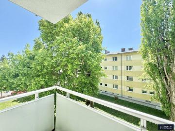 TRAUMHAFTER GRÜNBLICK IN MÖDLING | HELLE 3 ZIMMER BALKON WOHNUNG