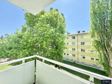 TRAUMHAFTER GRÜNBLICK IN MÖDLING | HELLE 3 ZIMMER BALKON WOHNUNG
