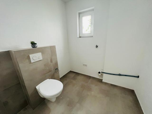 Traumhaus | 7 Beds | 5 Room | Wifi | 3 Parking