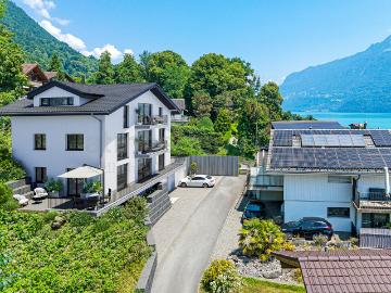 Traumhaus am Brienzersee mit 3.5 Zi Wohnung, Lift und Panorama